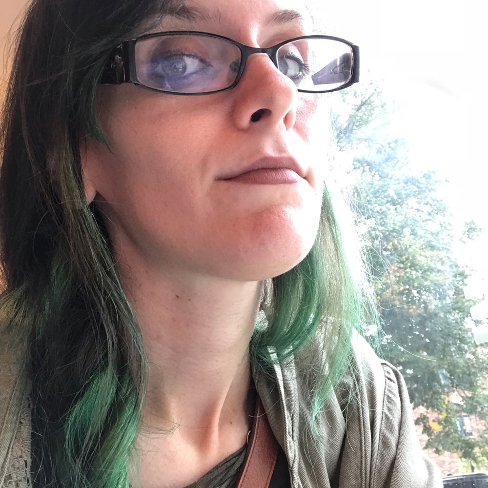 Meet your Posher, Jennifer